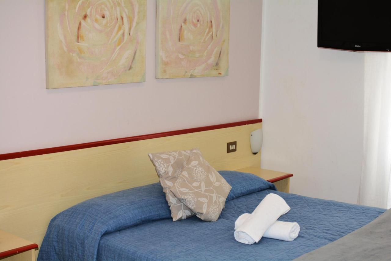 Hotel La Madunina Varazze Dış mekan fotoğraf